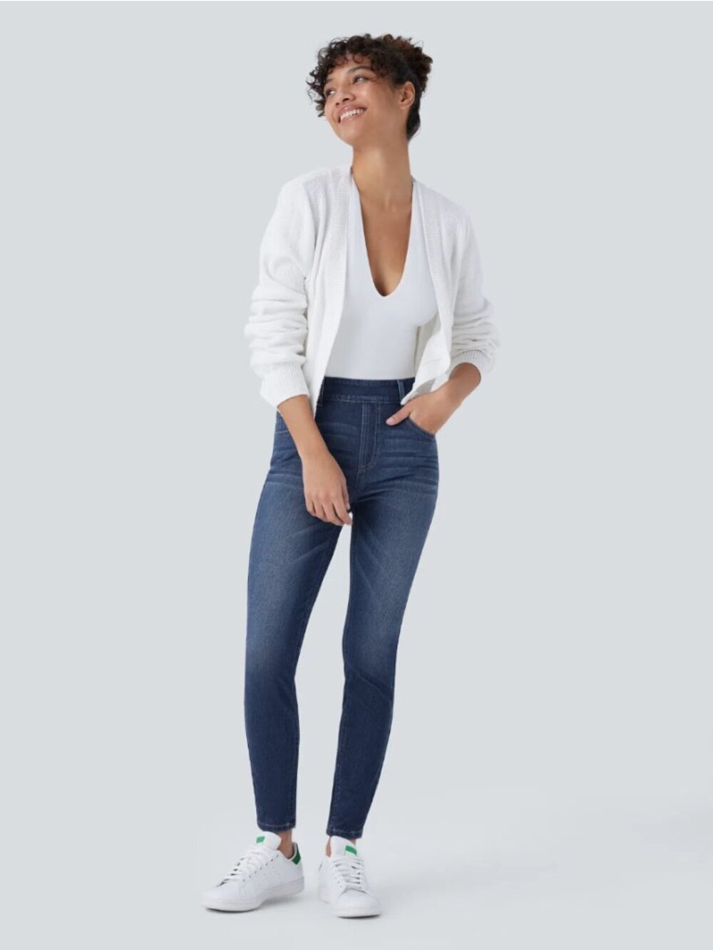 Halara NWOT Flex™ Mid Rise Pull On Pockets Casual Skinny Jeans
